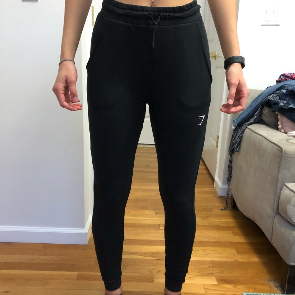 GYMSHARK black pippa joggers!!